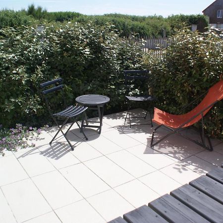 Wonderful Holiday Home In Audinghen With Garden Exterior photo