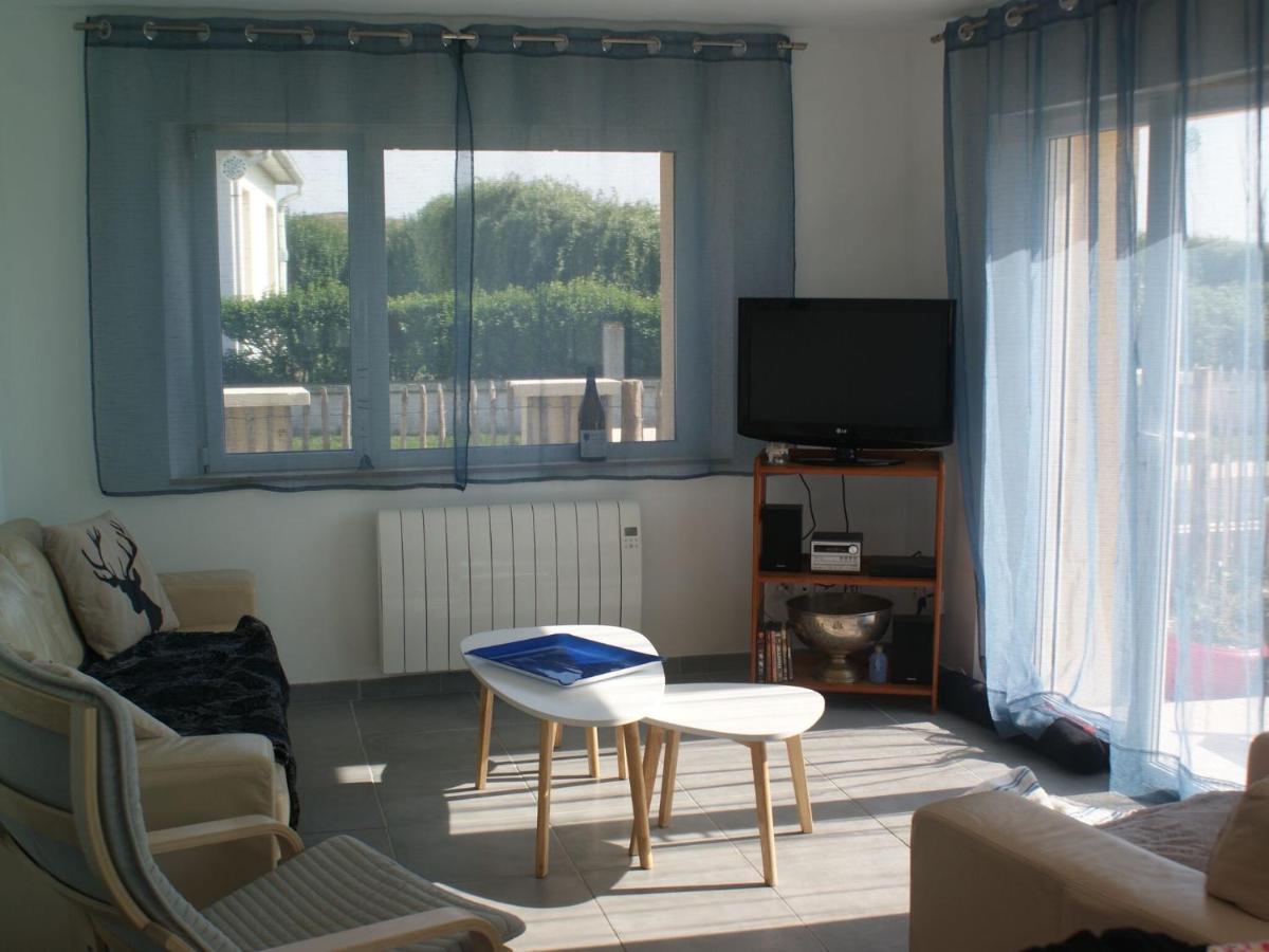 Wonderful Holiday Home In Audinghen With Garden Exterior photo